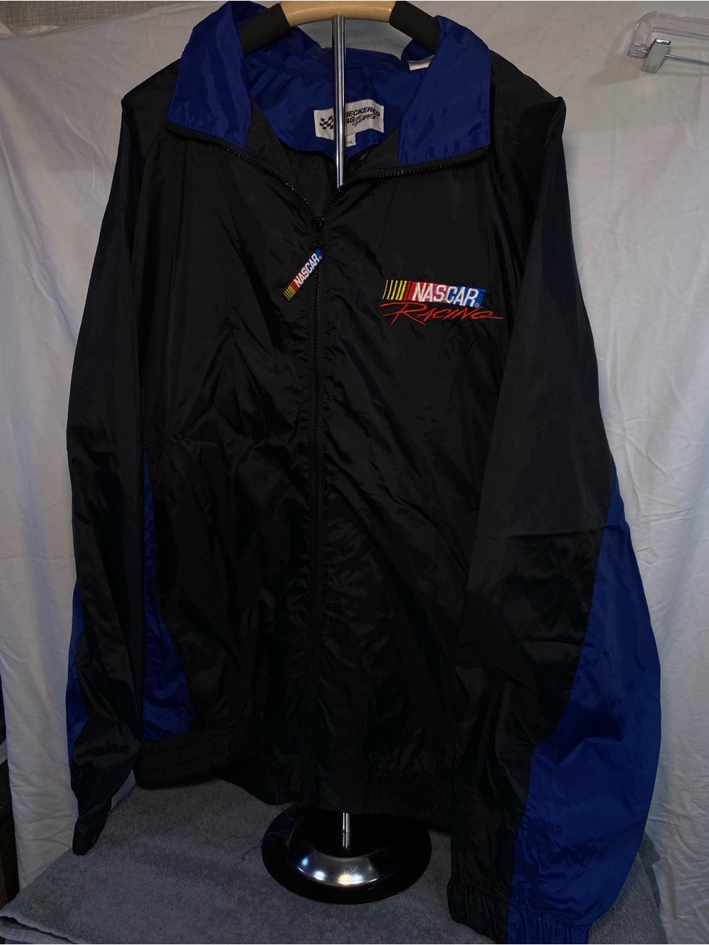 Checkered Flag Sports NASCAR Racing Lightweight Jacket. 2XL